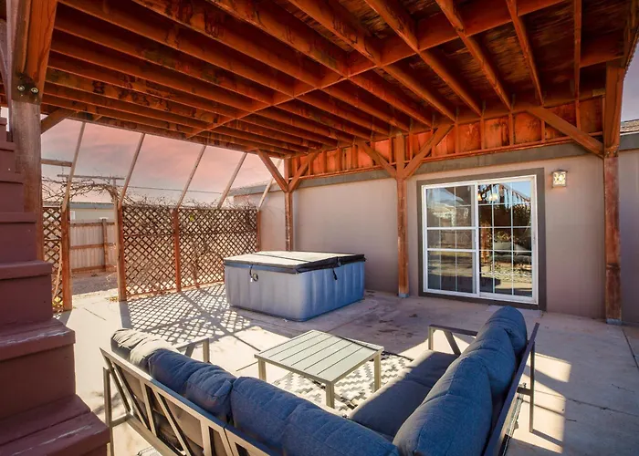 Holiday home Haven In The Canyons - Near Powell & Antelope Canyon - Boat Parking, 360 Views, & Hot Tub