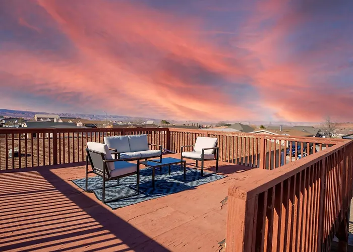 Holiday home Haven In The Canyons - Near Powell & Antelope Canyon - Boat Parking, 360 Views, & Hot Tub *