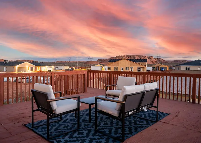 Holiday home Haven In The Canyons - Near Powell & Antelope Canyon - Boat Parking, 360 Views, & Hot Tub Page