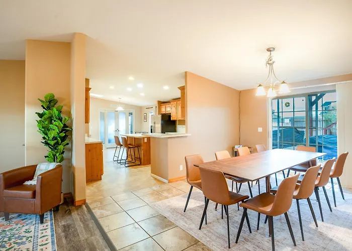Holiday home Haven In The Canyons - Near Powell & Antelope Canyon - Boat Parking, 360 Views, & Hot Tub