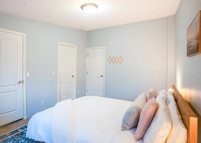 Haven In The Canyons - Near Powell & Antelope Canyon - Boat Parking, 360 Views, & Hot Tub