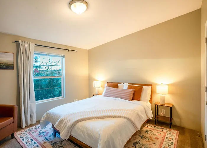 Haven In The Canyons - Near Powell & Antelope Canyon - Boat Parking, 360 Views, & Hot Tub Holiday home Page