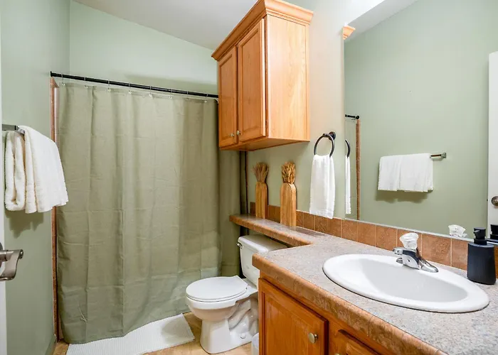 Haven In The Canyons - Near Powell & Antelope Canyon - Boat Parking, 360 Views, & Hot Tub Holiday home Page